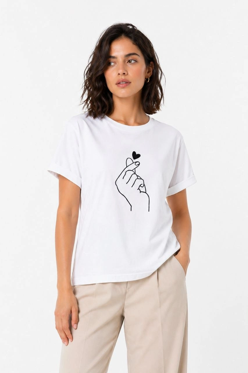 Kadın Kore Parmak Kalp Aşk Temalı Minimal Baskılı Tişört Yazlık Kısa Kol T-Shirt - Beyaz