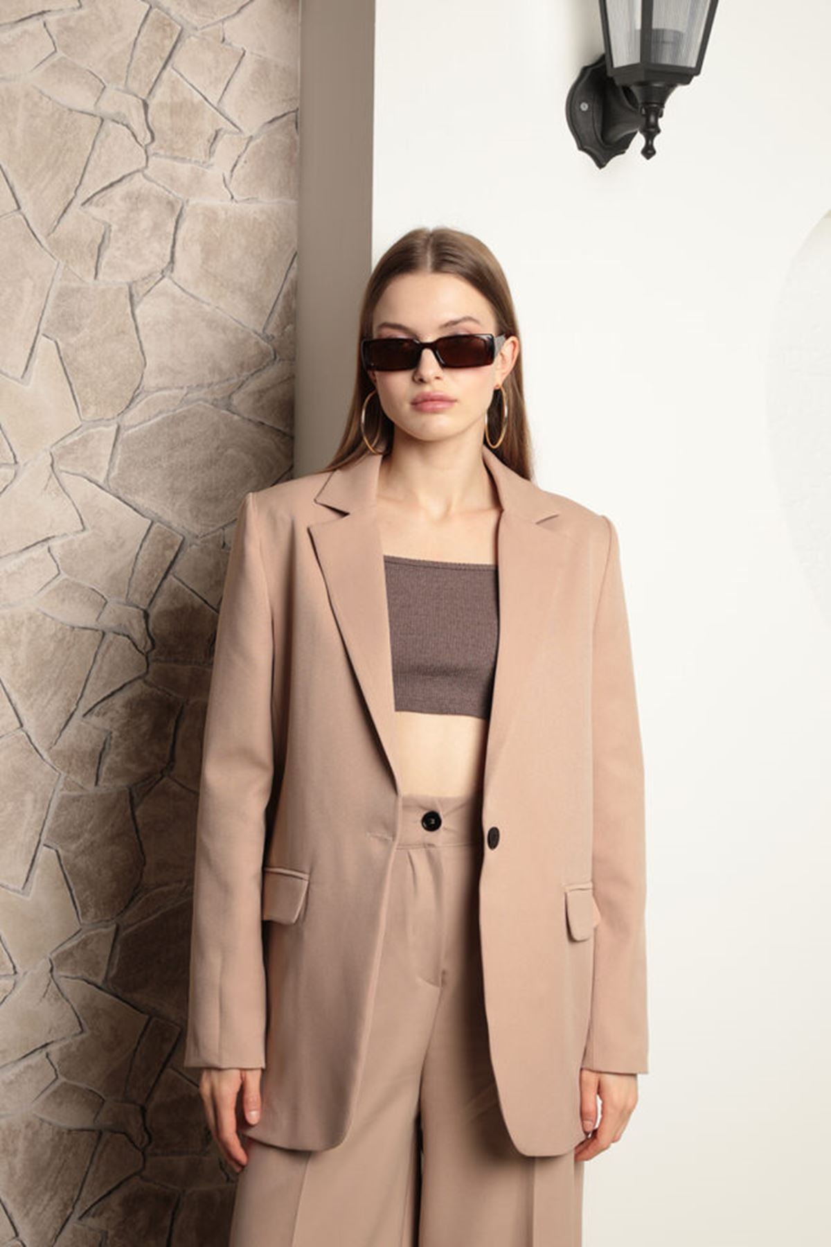 Atlas Kumaş Kadın Oversize Ceket-Bej