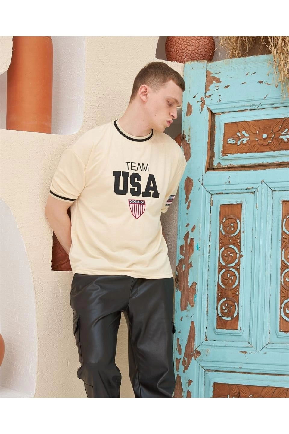 Erkek Nakış İşlemeli T-Shirt Kısa Kol Bisiklet Yaka Ovarsize Tişört - Bej