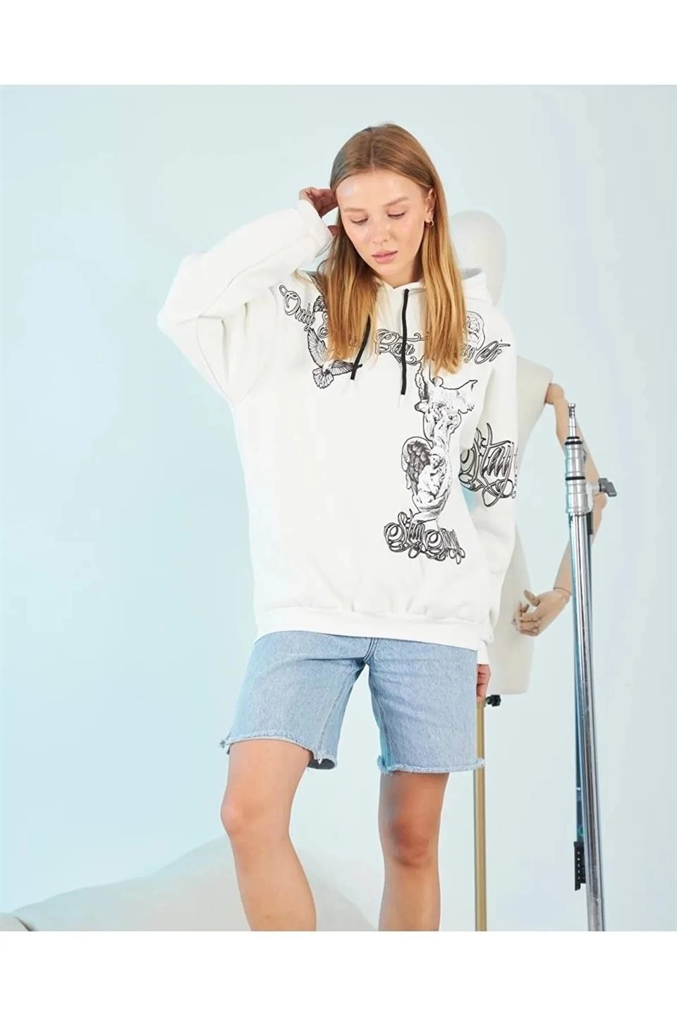 Kadın 3 iplik pamuklu Kapüşonlu Strong Heykel Baskılı Sweatshirt - Beyaz