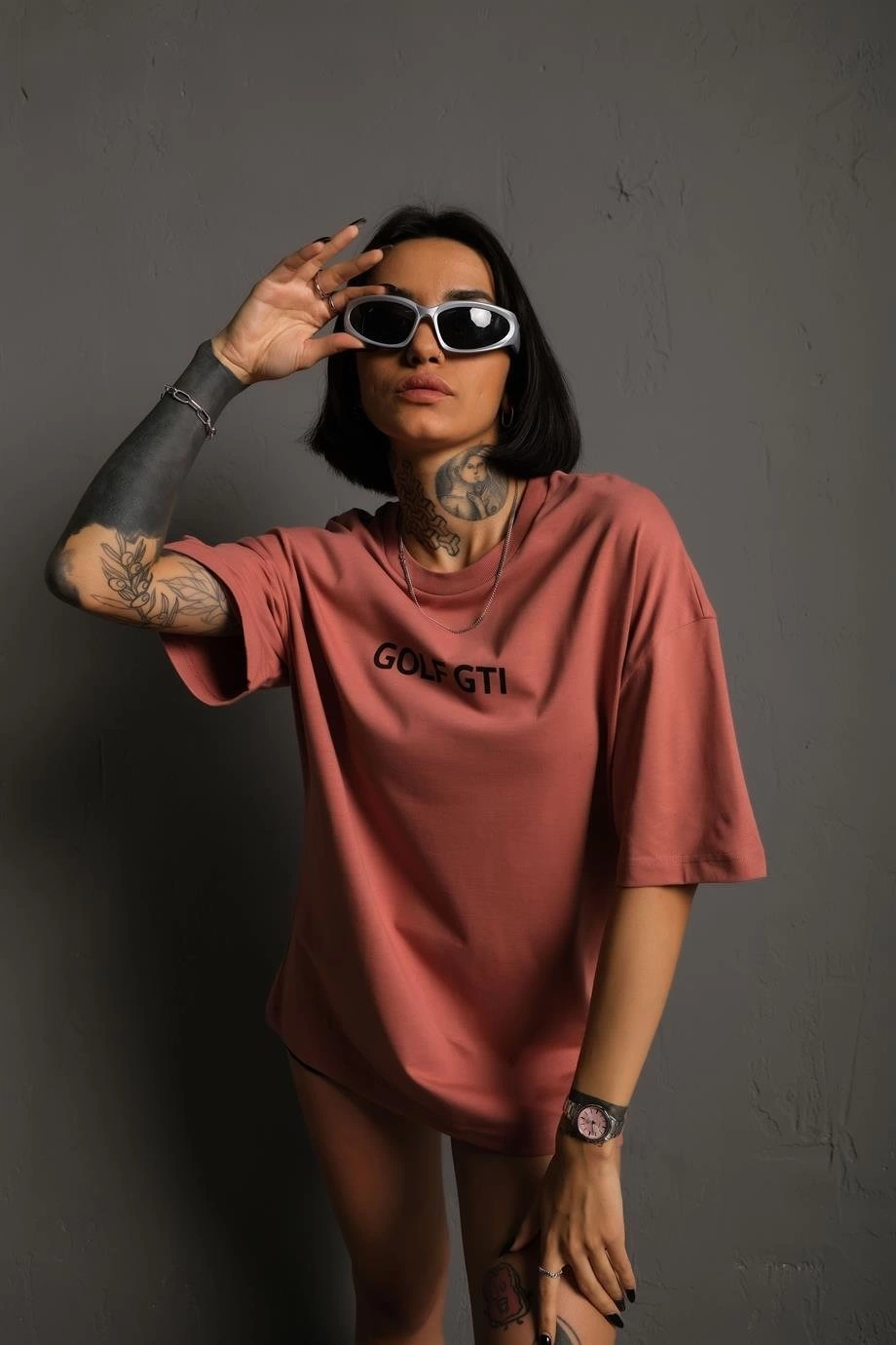 Kadın Oversize Tişört Golf GTI Retro Araba Baskılı T-shirt - Gül Kurusu
