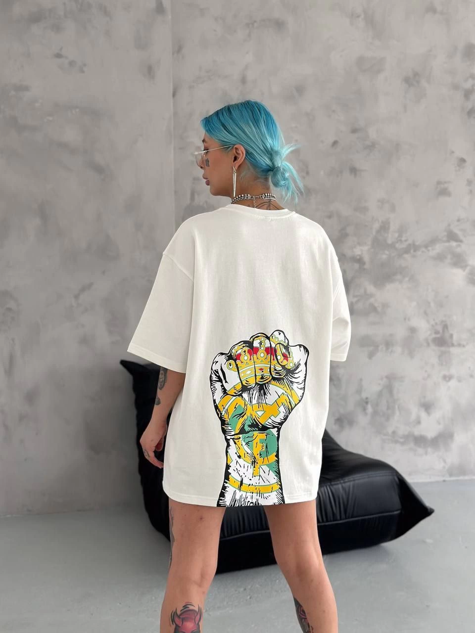 kadın Bisiklet Yaka Baskılı Oversize T-Shirt - Beyaz