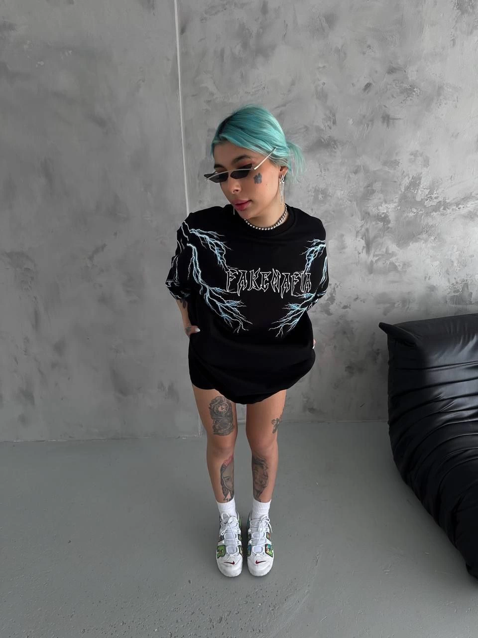 Kadın Bisiklet Yaka Yıldırım Baskılı Kısa kol Oversize T-Shirt - Siyah