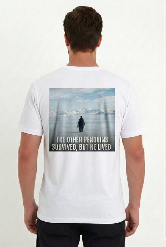 Erkek Oversize Tişört - Sırt Baskılı "Survivor Penguin" Temalı Felsefi Yazılı - Beyaz