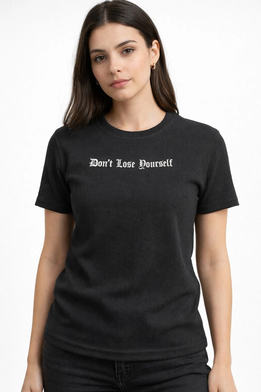 Kadın Wafıl Kumaş Tişört Regular Kalıp Bisiklet Yaka Baskılı Günlük Basic T-Shirt - Siyah