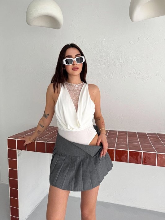 Kadın Dantel Detaylı Derin Dekolte Body Şık Kolsuz Yazlık Bodysuit - Beyaz