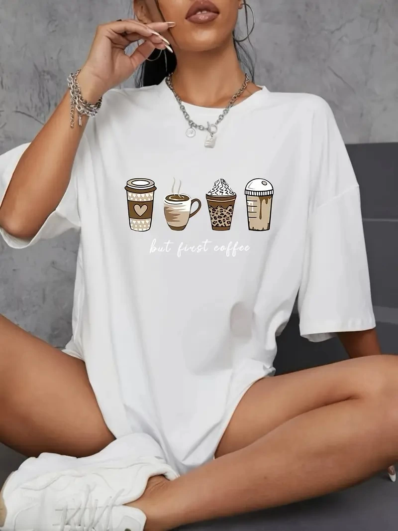 Kadın Kahve Desen Baskılı Tişort Kısa Kol Bisiklet Yaka Ovarsize T-Shirt -  Beyaz