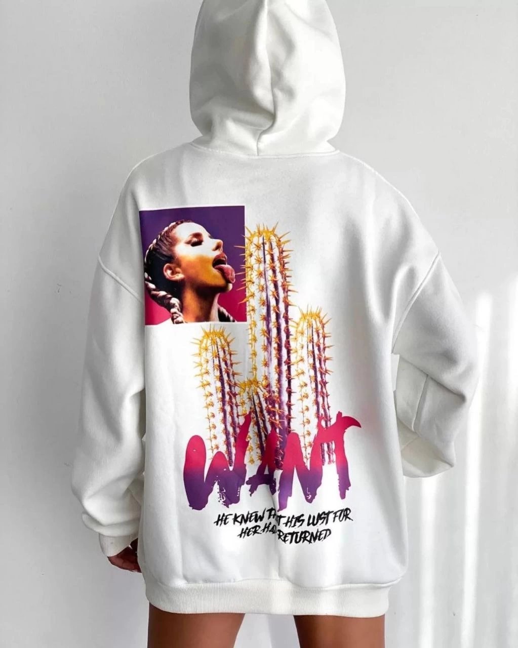 Kadın Baskılı Üç İplik Kapüşonlu Oversize Sweatshirt - Beyaz