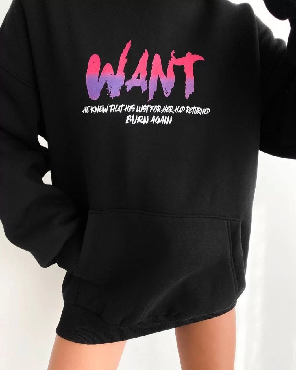 Kadın Baskılı Üç İplik Kapüşonlu Oversize Sweatshirt - Siyah