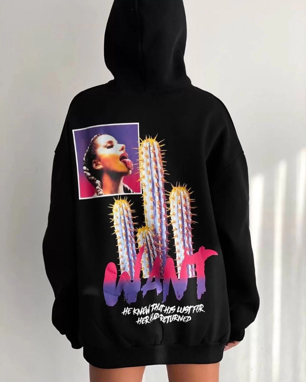 Kadın Baskılı Üç İplik Kapüşonlu Oversize Sweatshirt - Siyah