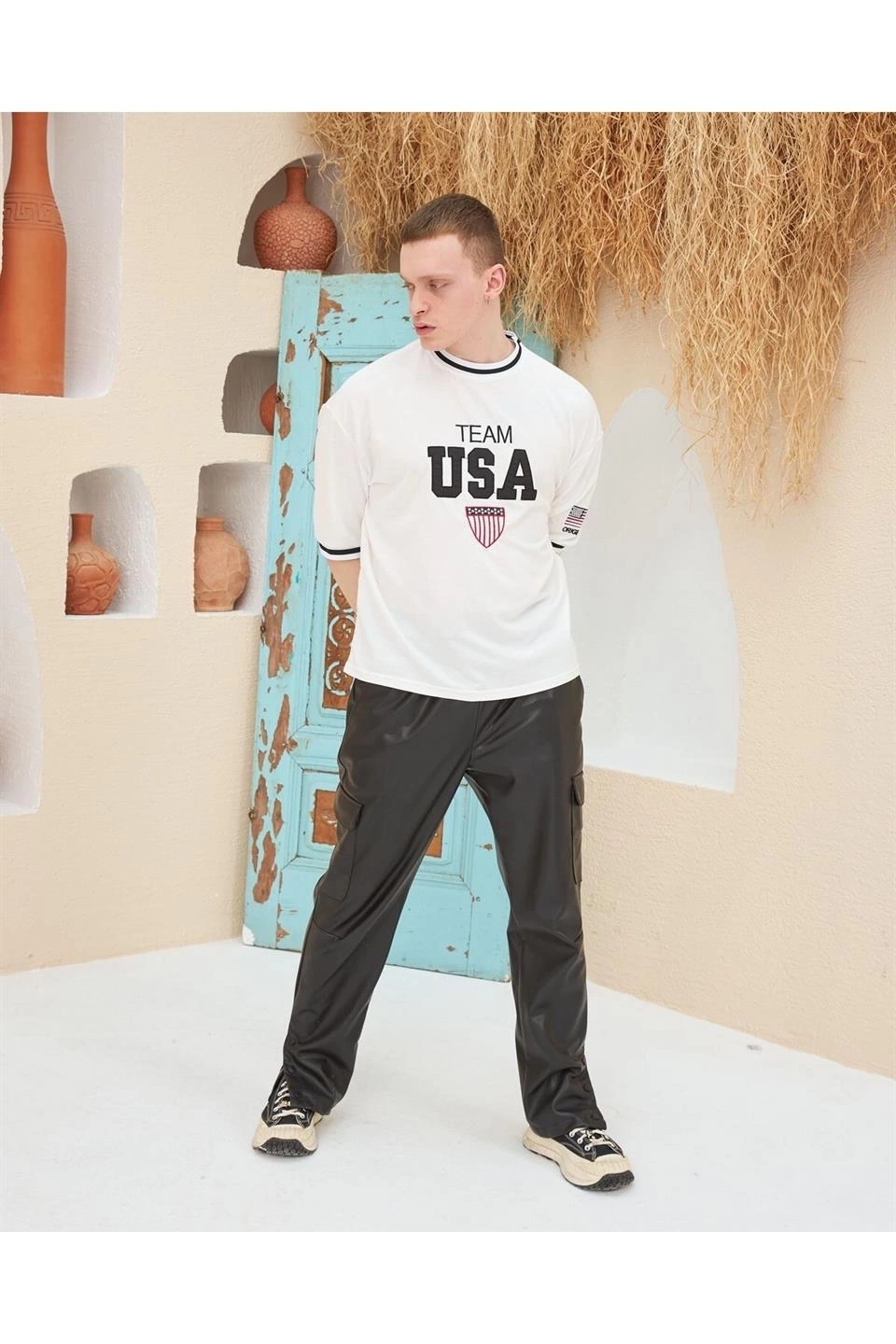 Erkek Nakış İşlemeli T-Shirt Kısa Kol Bisiklet Yaka Ovarsize Tişört - Beyaz