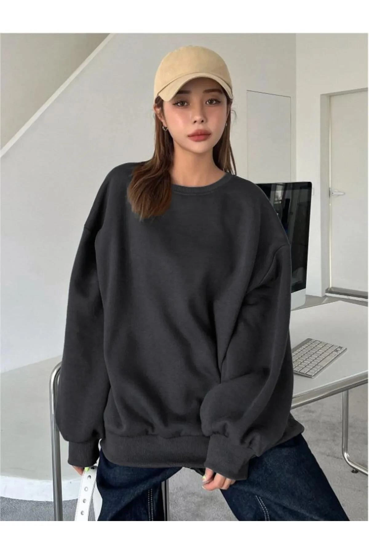 Kadın Düz Bisiklet Yaka 3 iplik Sweatshirt - Siyah
