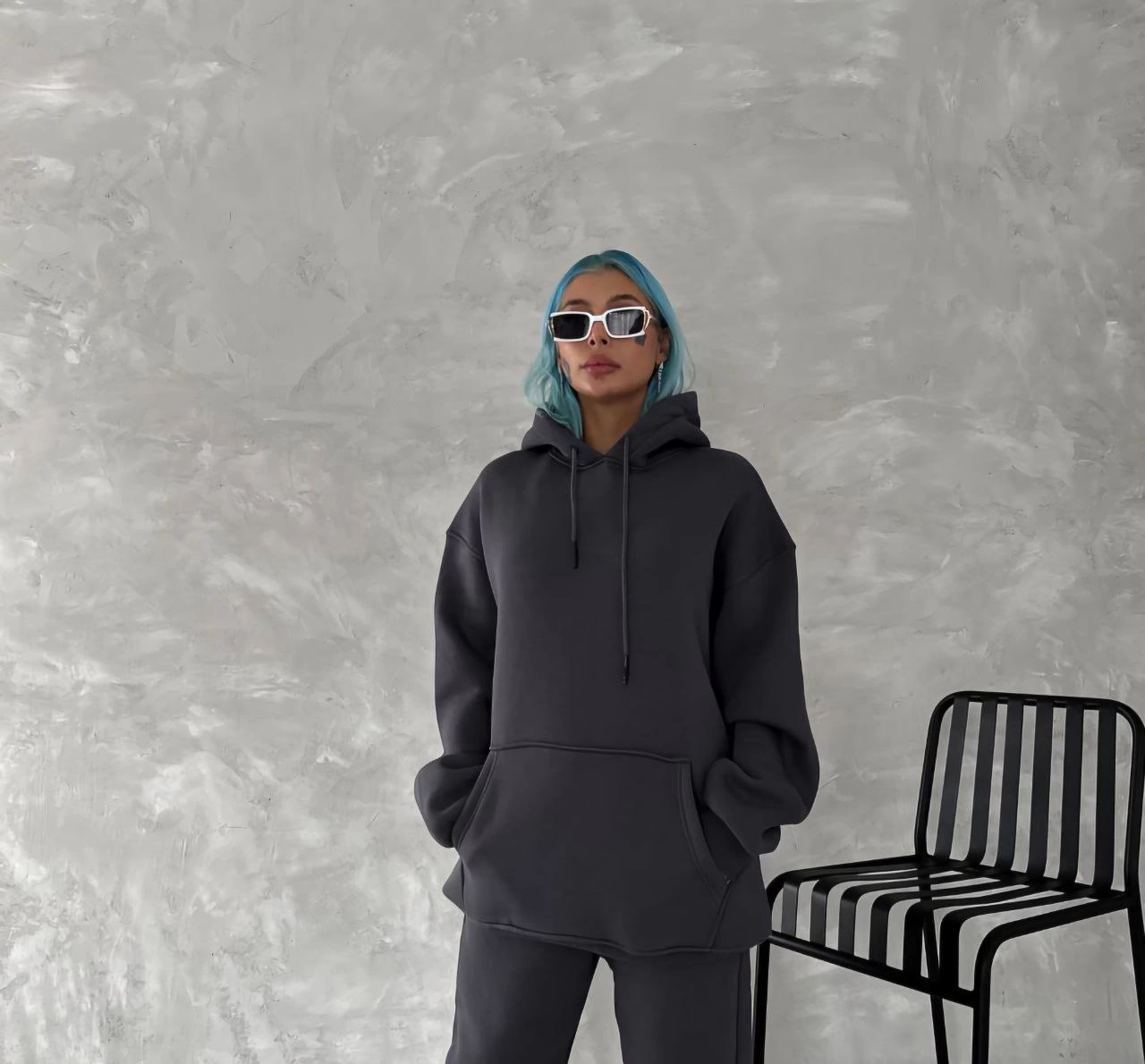 Kadın Kapüşonlu Üç İplik Penye Basic SweatShirt - Füme