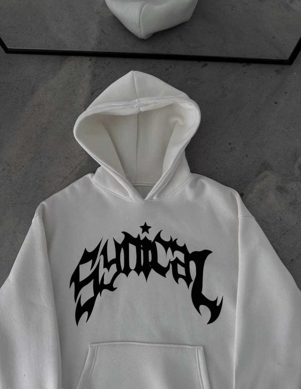 Kadın  Üç İplik Kapüşonlu Baskılı Oversize SweatShirt- Beyaz
