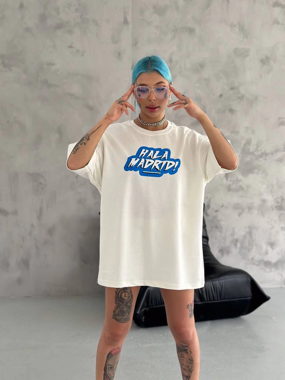 kadın Bisiklet Yaka Baskılı Oversize T-Shirt - Beyaz