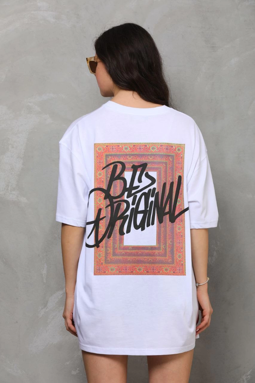 Kadın Baskılı T-Shirt Kısa Kol Bisiklet Yaka Ovarsize Rahat Kalıp Tişört -  Beyaz