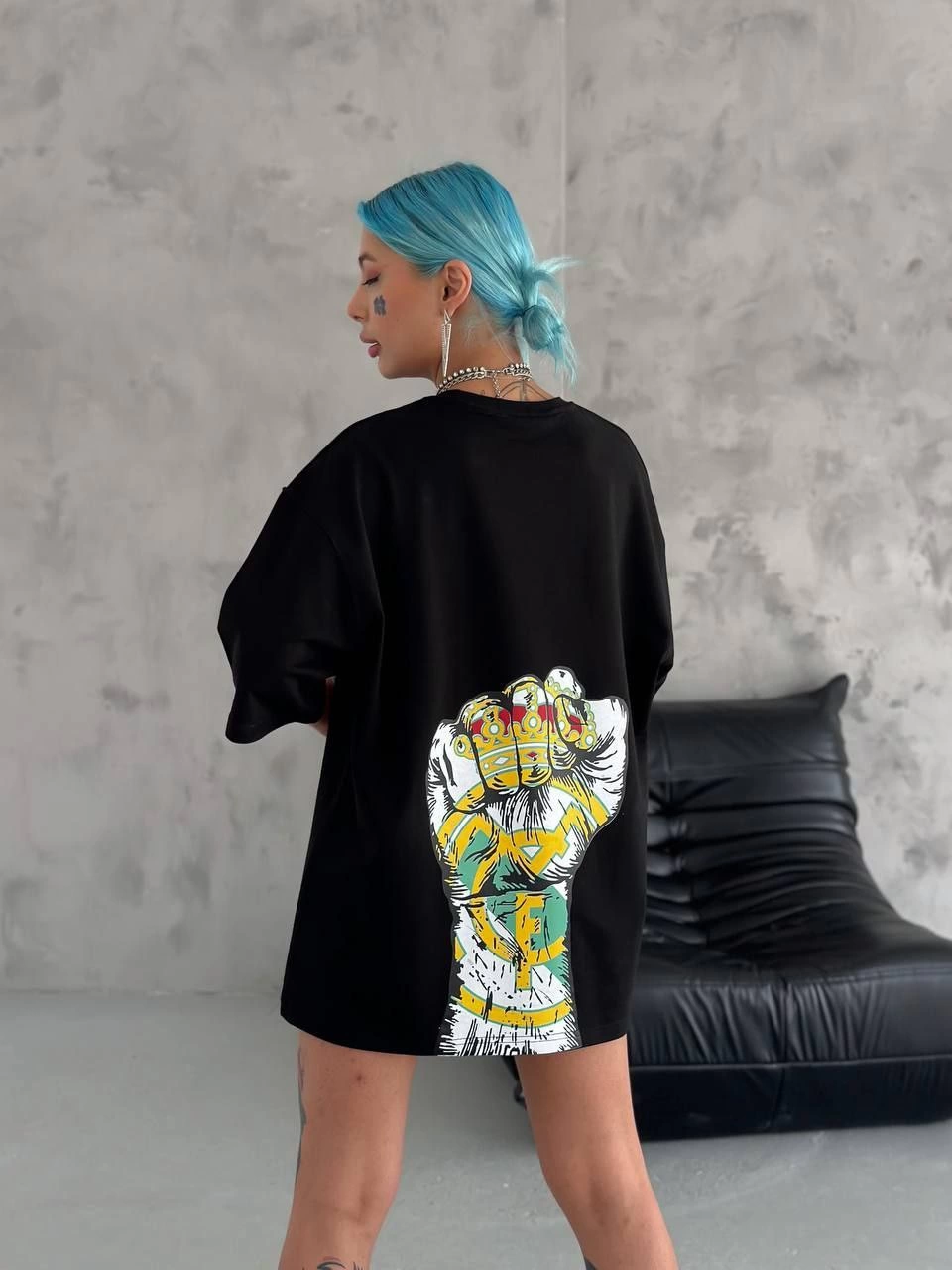 kadın  Bisiklet Yaka Baskılı Oversize T-Shirt - Siyah