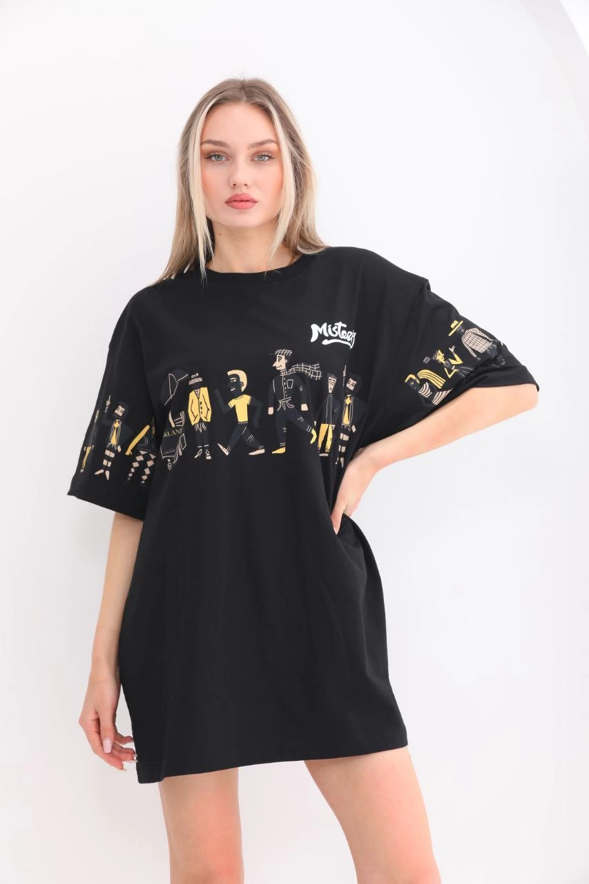 kadın  Bisiklet Yaka Baskılı Oversize T-Shirt - Siyah