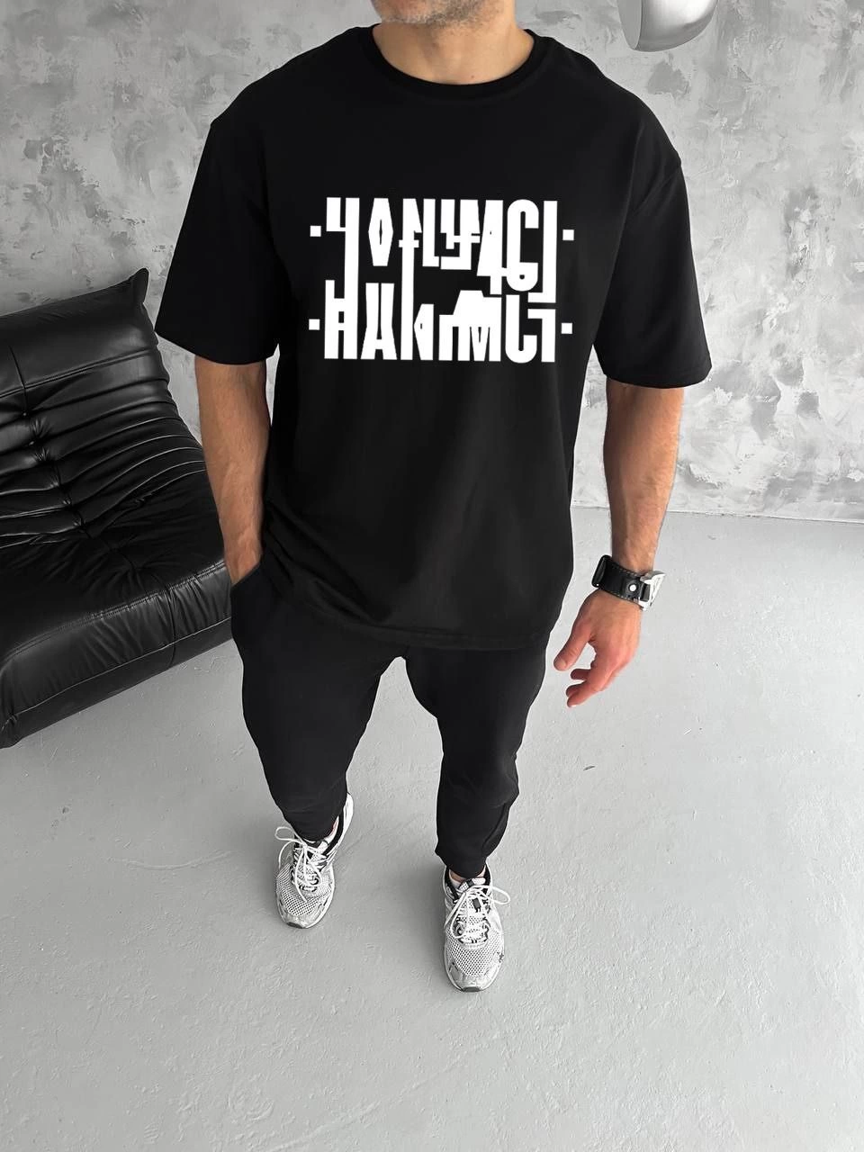 ERKEK Bisiklet Yaka Katlanan Hanımcı Baskılı T-Shirt - Siyah