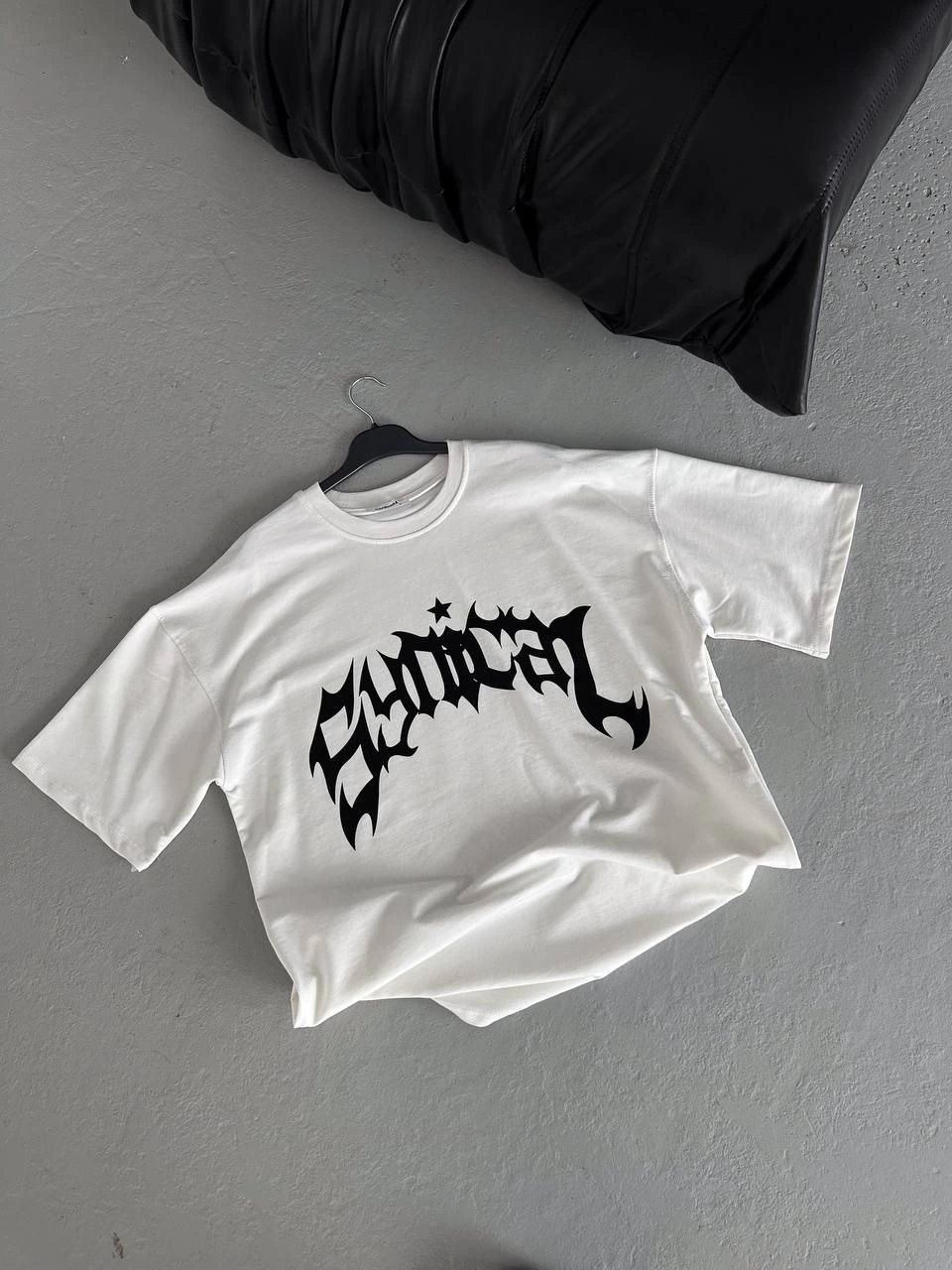 Kadın Baskıkı Bisiklet Yaka T-Shirt - Beyaz