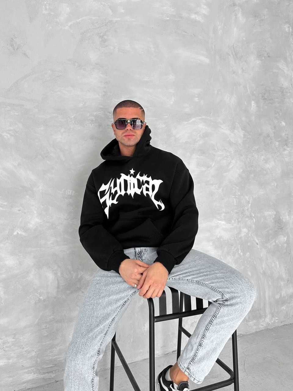 ERKEK Üç İplik Kapüşonlu Baskılı SweatShirt - Siyah