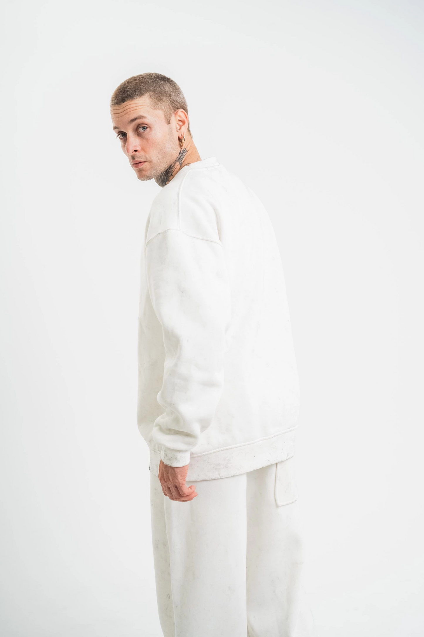 ERKEK Uzun Kol Bisiklet Yaka Yıkamalı SweatShirt - Beyaz