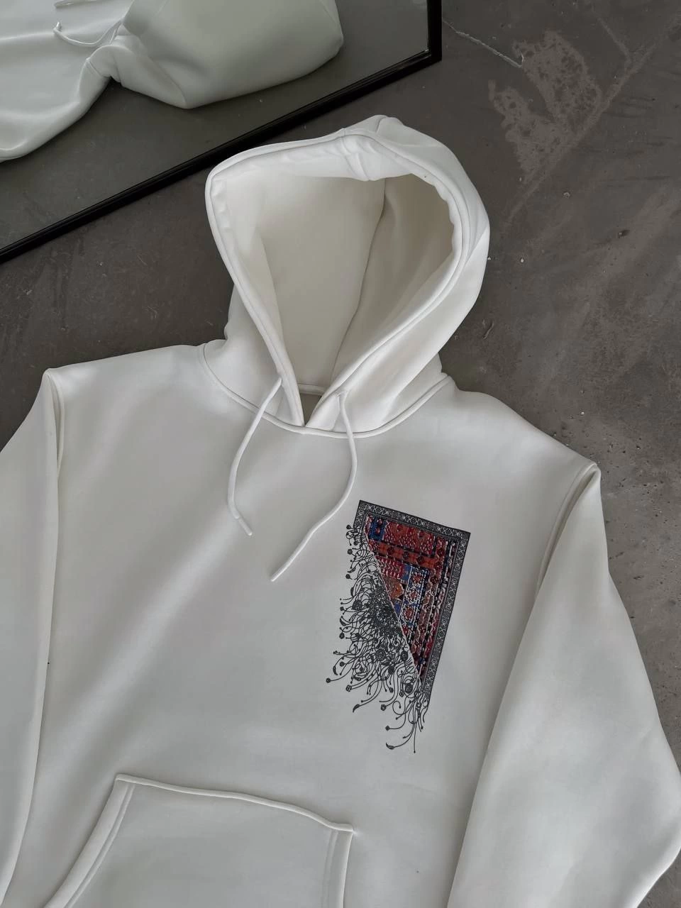 Kadın üç iplik Kapüşonlu Ön Ve Arka Baskılı SweatShirt - Beyaz
