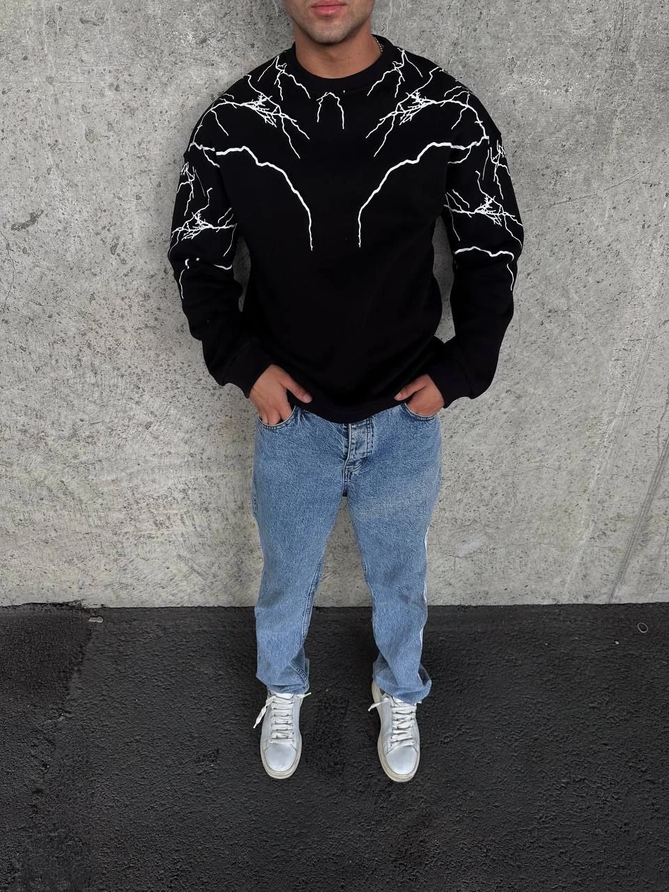 Erkek üç iplik pamuklu Yıldırım Baskılı Bisiklet Yaka SweatShirt - Siyah